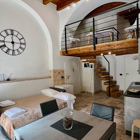 Ground Stone Apartman Bari Kültér fotó